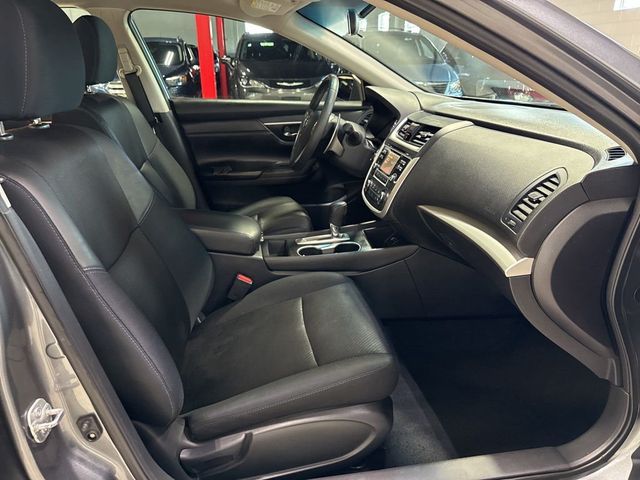 2017 Nissan Altima 2.5 SR - 23011102 - 33