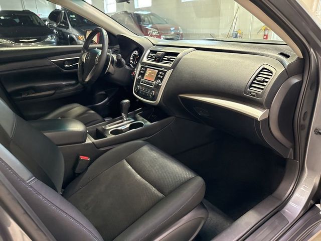 2017 Nissan Altima 2.5 SR - 23011102 - 34