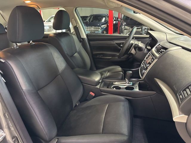 2017 Nissan Altima 2.5 SR - 23011102 - 35