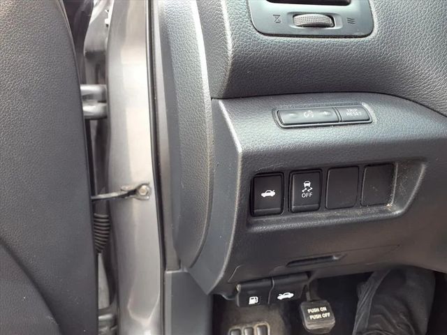 2017 Nissan Altima 2.5 SR - 22992650 - 14