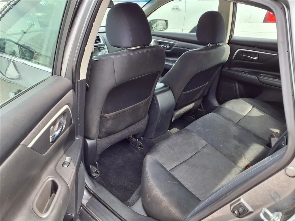 2017 Nissan Altima 2.5 SR - 22992650 - 16