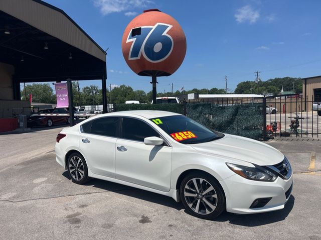 2017 Nissan Altima 2.5 SR - 23026642 - 0