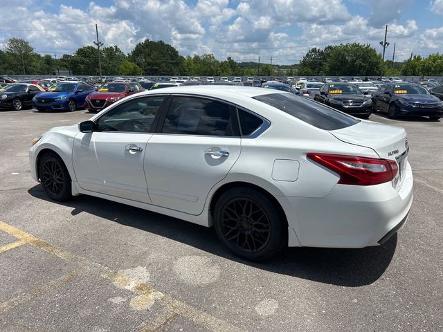 2017 Nissan Altima 2.5 SR - 23038639 - 5
