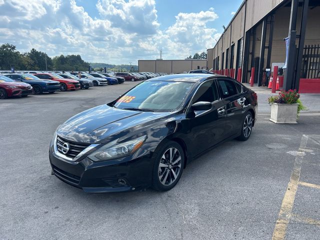 2017 Nissan Altima 2.5 SR - 23090196 - 2