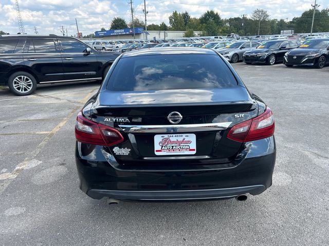 2017 Nissan Altima 2.5 SR - 23090196 - 4