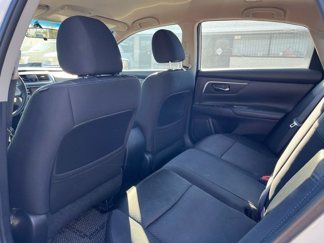 2017 Nissan Altima 2.5 SR - 22214427 - 10