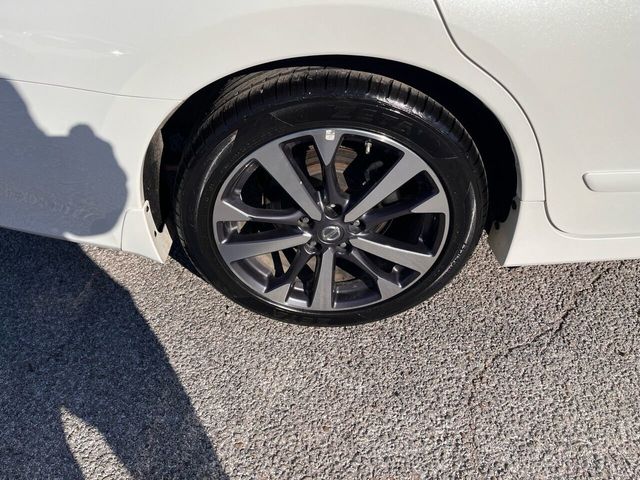 2017 Nissan Altima 2.5 SR - 22214427 - 23