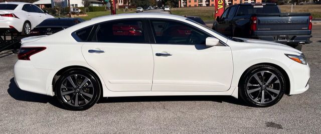 2017 Nissan Altima 2.5 SR - 22214427 - 7