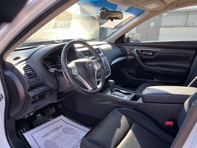 2017 Nissan Altima 2.5 SR - 22214427 - 8