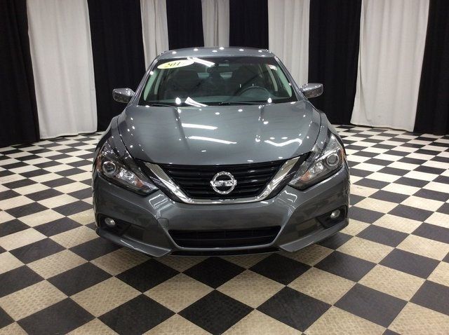 2017 Nissan Altima 2.5 SR - 21989837 - 1