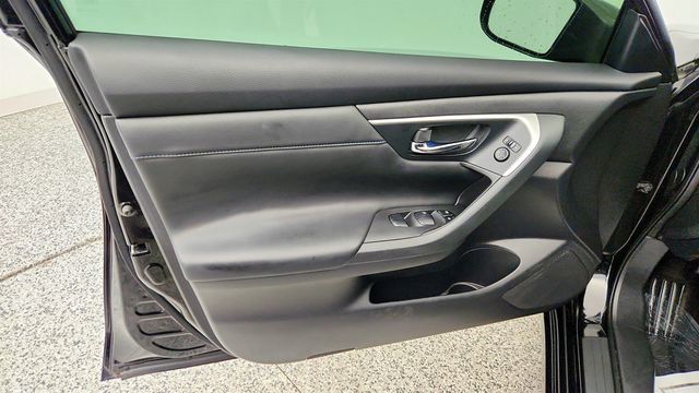 2017 Nissan Altima 2.5 SR Midnight Edition - 23016478 - 9