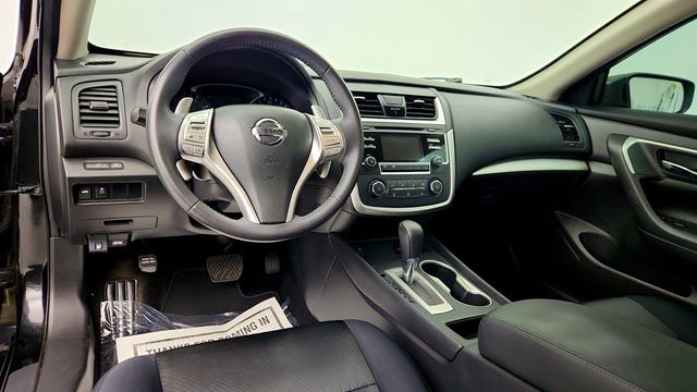 2017 Nissan Altima 2.5 SR Midnight Edition - 23016478 - 11