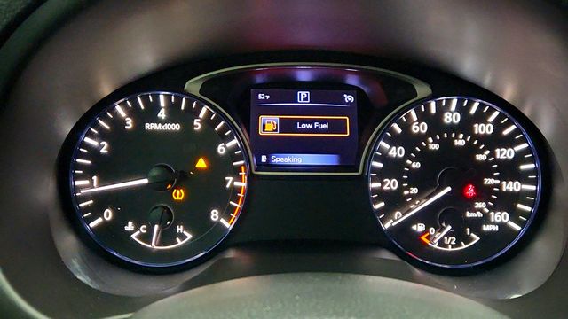 2017 Nissan Altima 2.5 SR Midnight Edition - 23016478 - 13