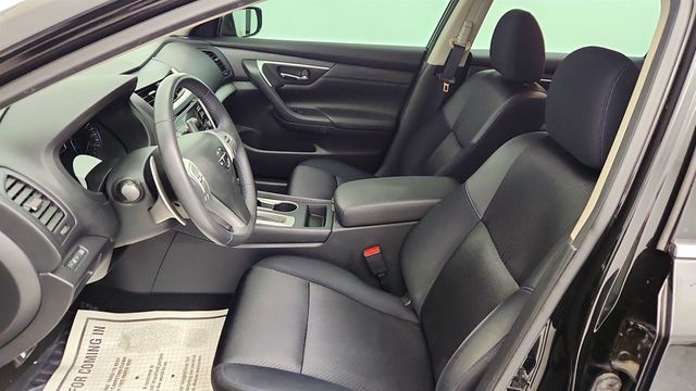 2017 Nissan Altima 2.5 SR Midnight Edition - 23016478 - 17