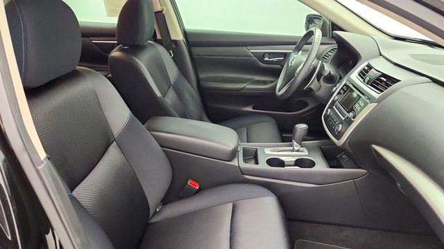 2017 Nissan Altima 2.5 SR Midnight Edition - 23016478 - 21