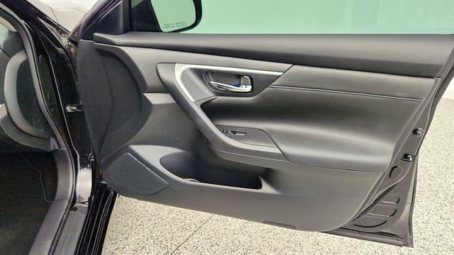 2017 Nissan Altima 2.5 SR Midnight Edition - 23016478 - 23