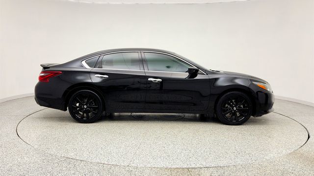 2017 Nissan Altima 2.5 SR Midnight Edition - 23016478 - 3