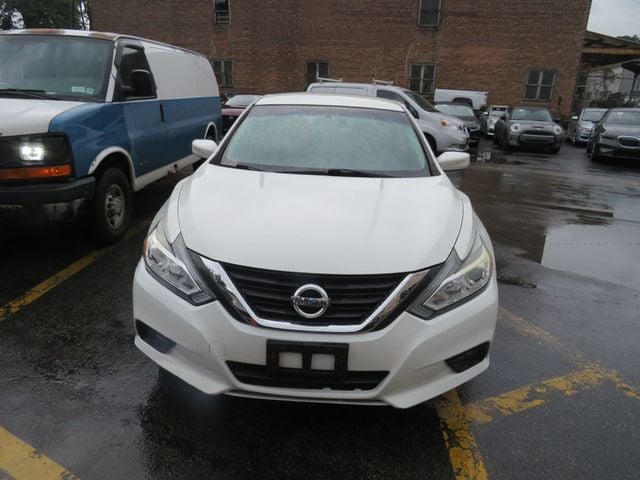 2017 Nissan Altima 2.5 SV - 23061744 - 6