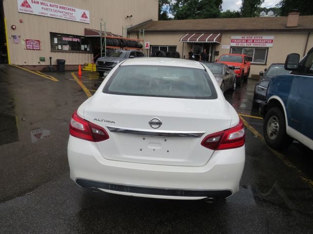 2017 Nissan Altima 2.5 SV - 23061744 - 8