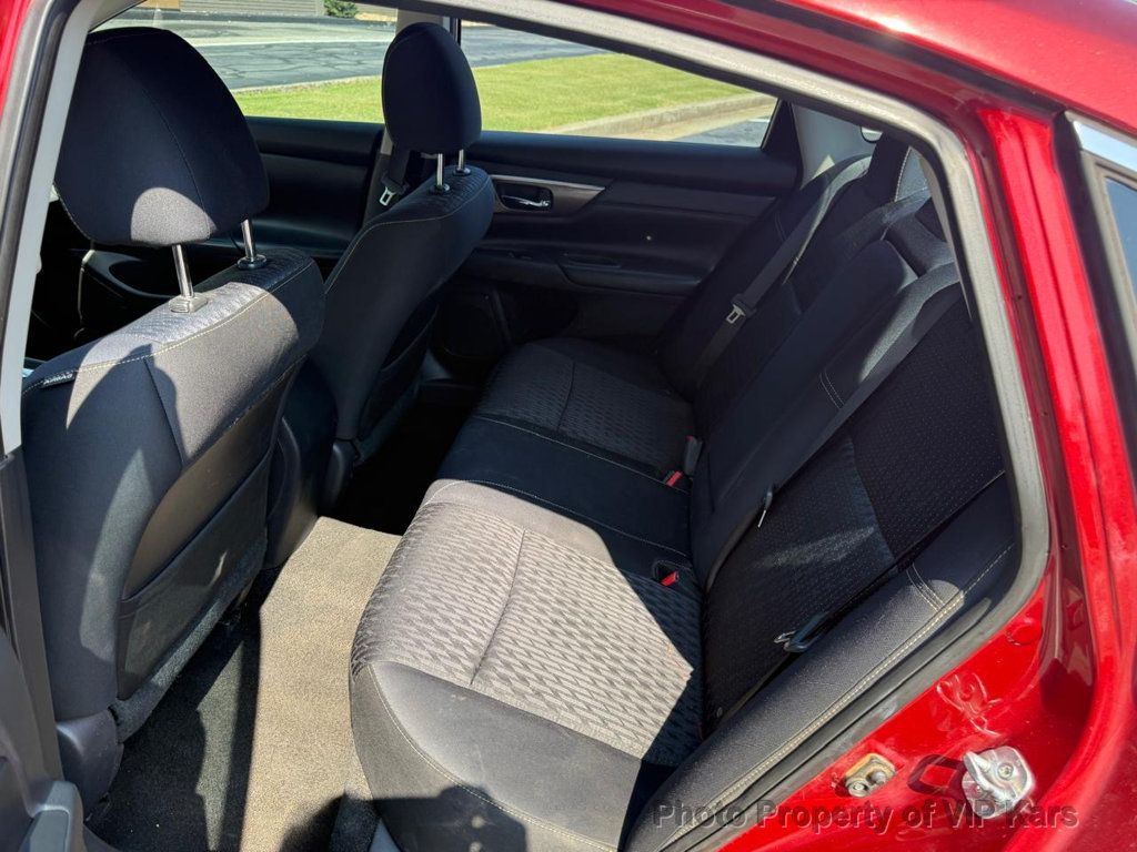 2017 Nissan Altima 2.5 SV photo 11