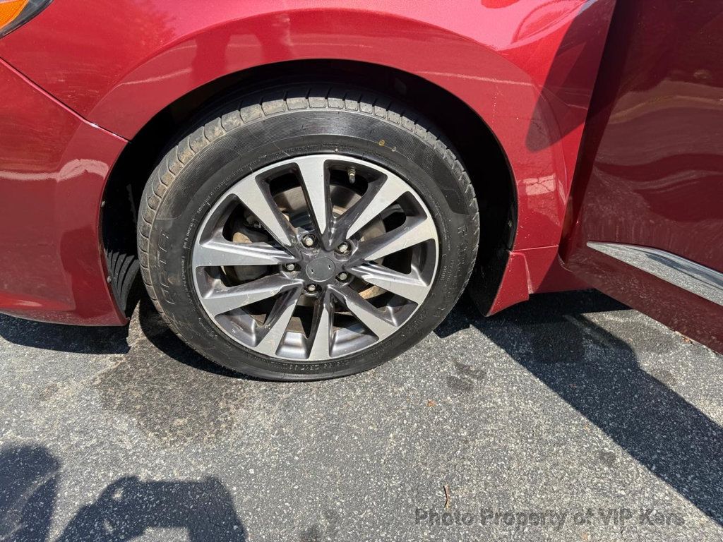 2017 Nissan Altima 2.5 SV photo 12