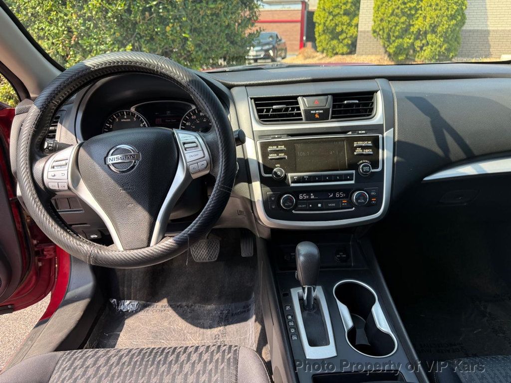 2017 Nissan Altima 2.5 SV photo 13