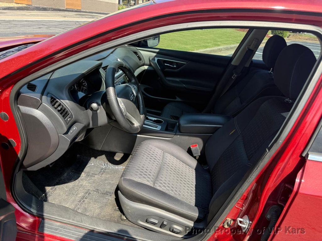 2017 Nissan Altima 2.5 SV photo 9