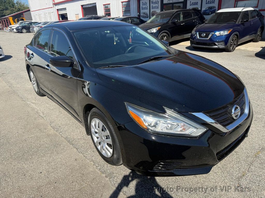 2017 Nissan Altima 2.5 SV photo 2