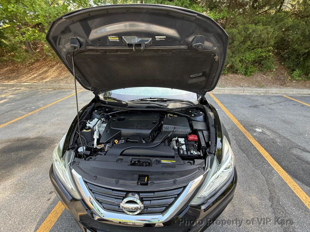 2017 Nissan Altima 2.5 SV - 23028490 - 18