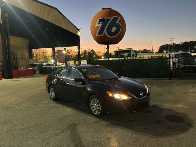 2017 Nissan Altima 2.5 SV - 22942437 - 0