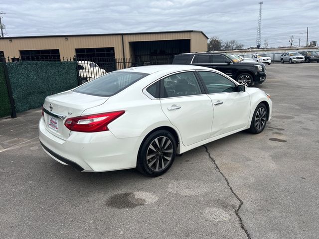 2017 Nissan Altima 2.5 SV - 22963830 - 3