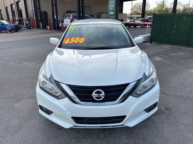 2017 Nissan Altima 2.5 SV - 23100225 - 1