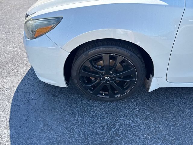 2017 Nissan Altima 2.5 SV - 22979038 - 8