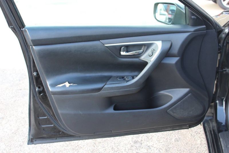 2017 Nissan Altima 2.5 SV - 22879656 - 10