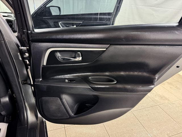 2017 Nissan Altima 2.5 SV - 22988874 - 15