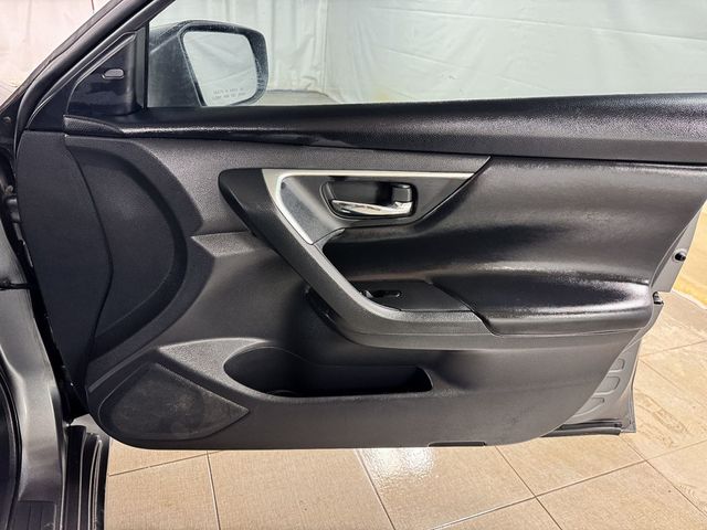 2017 Nissan Altima 2.5 SV - 22988874 - 16