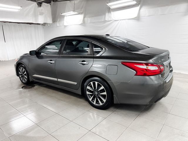 2017 Nissan Altima 2.5 SV - 22988874 - 3
