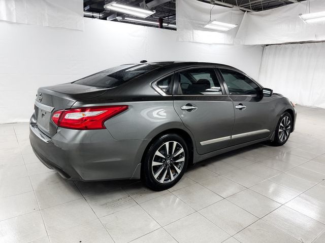 2017 Nissan Altima 2.5 SV - 22988874 - 5