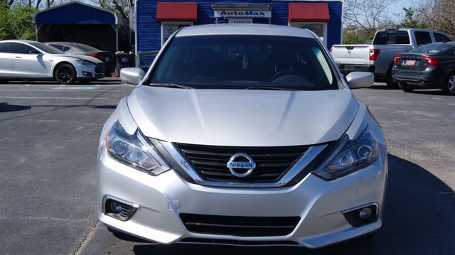 2017 Nissan Altima 3 MONTH WARRANTY , JUST SERVICED , VERY CLEAN INSIDE AND OUT  - 22993102 - 3