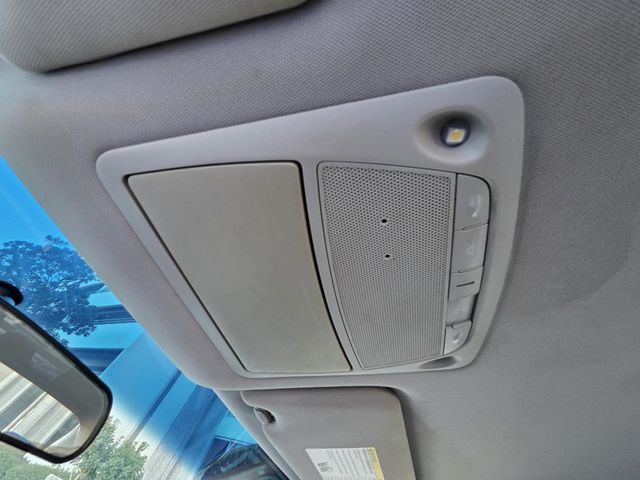 2017 Nissan Altima SR - 22982686 - 19