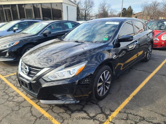 2017 Nissan Altima SV - 22771240 - 0