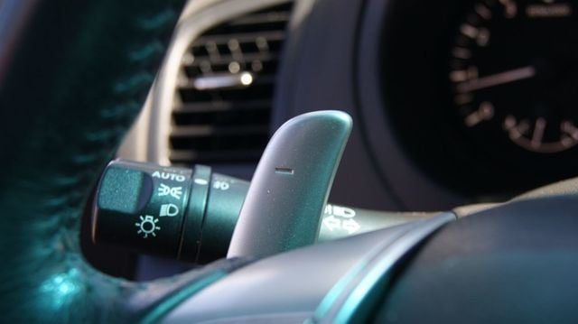 2017 Nissan Altima SR - Photo 11