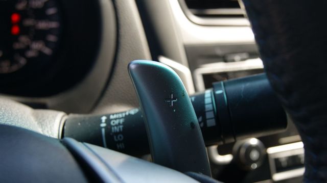 2017 Nissan Altima SR - Photo 12