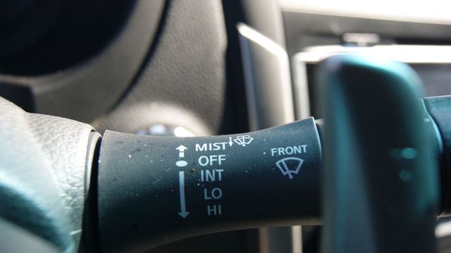 2017 Nissan Altima SR - Photo 14