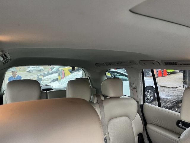 2017 Nissan Armada  - 22975807 - 2