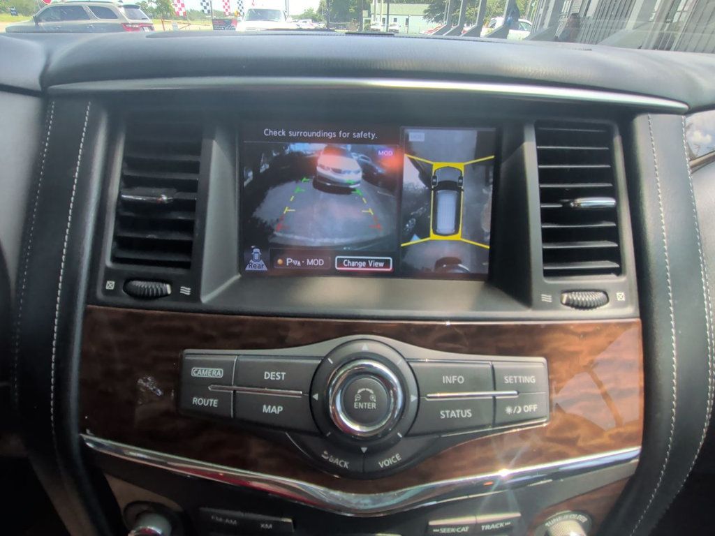 Nissan Armada 4x2 Platinum photo 18