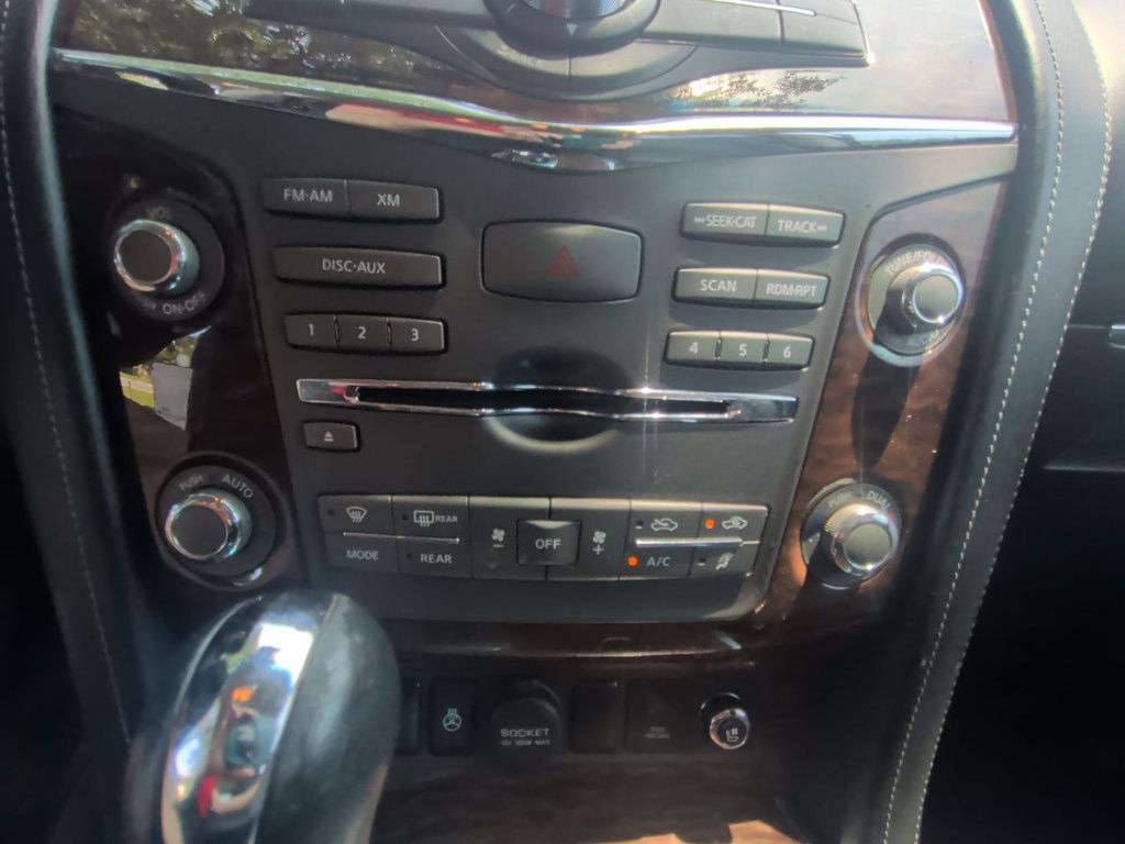 Nissan Armada 4x2 Platinum photo 20