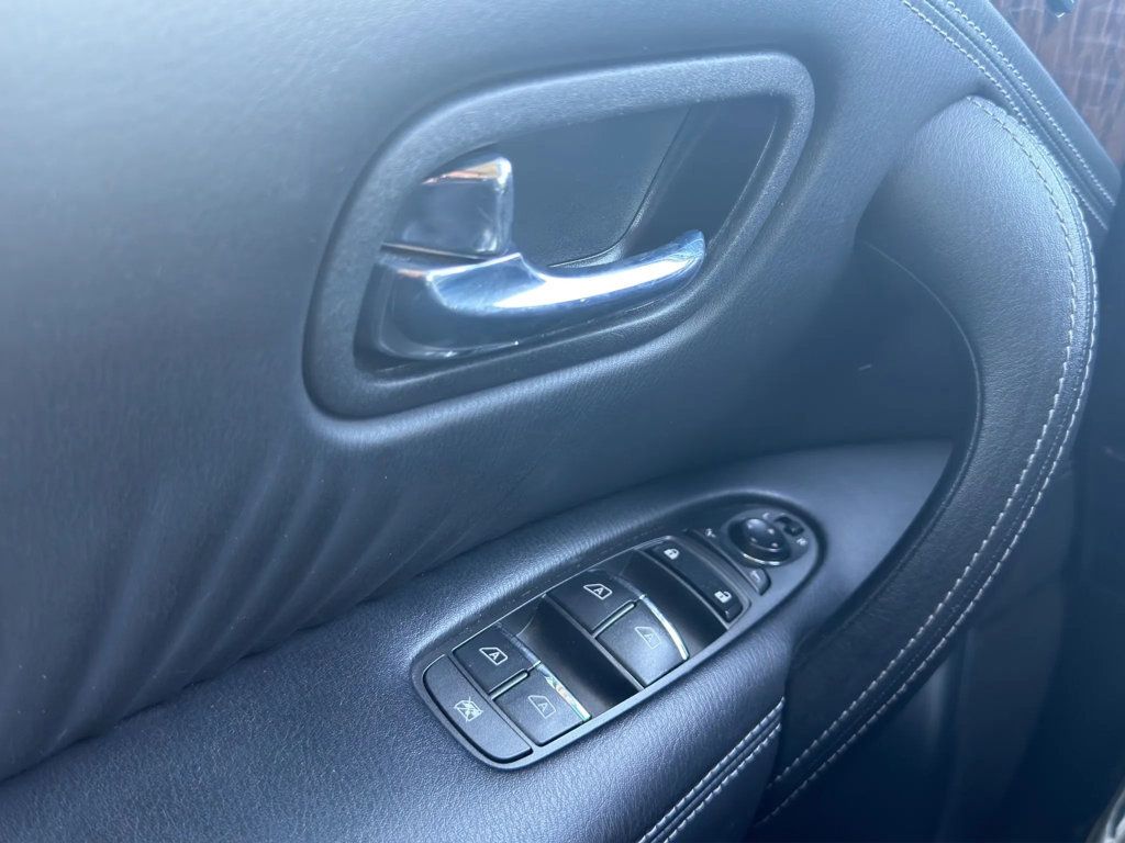 2017 Nissan Armada 4x2 Platinum - 23036144 - 11