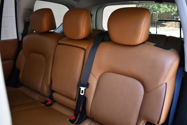 2017 Nissan Armada 4x4 Platinum - 23011349 - 36