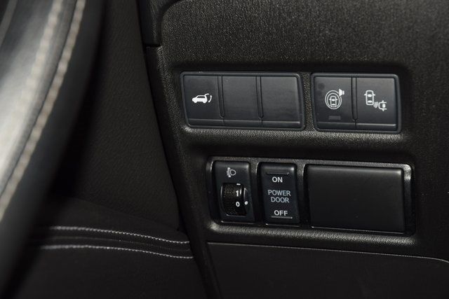 2017 Nissan Armada 4x4 Platinum - 22935566 - 38